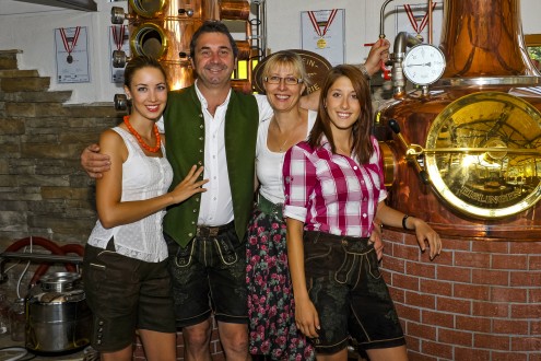 Familie Warter freut sich auf Sie !
